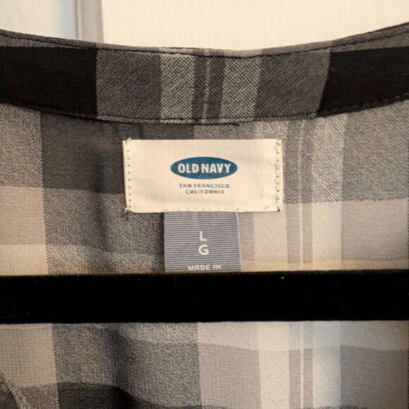 Old Navy Black & Gray Plaid Button-Front Tunic Shirt – Size Large - Picture 2 of 5